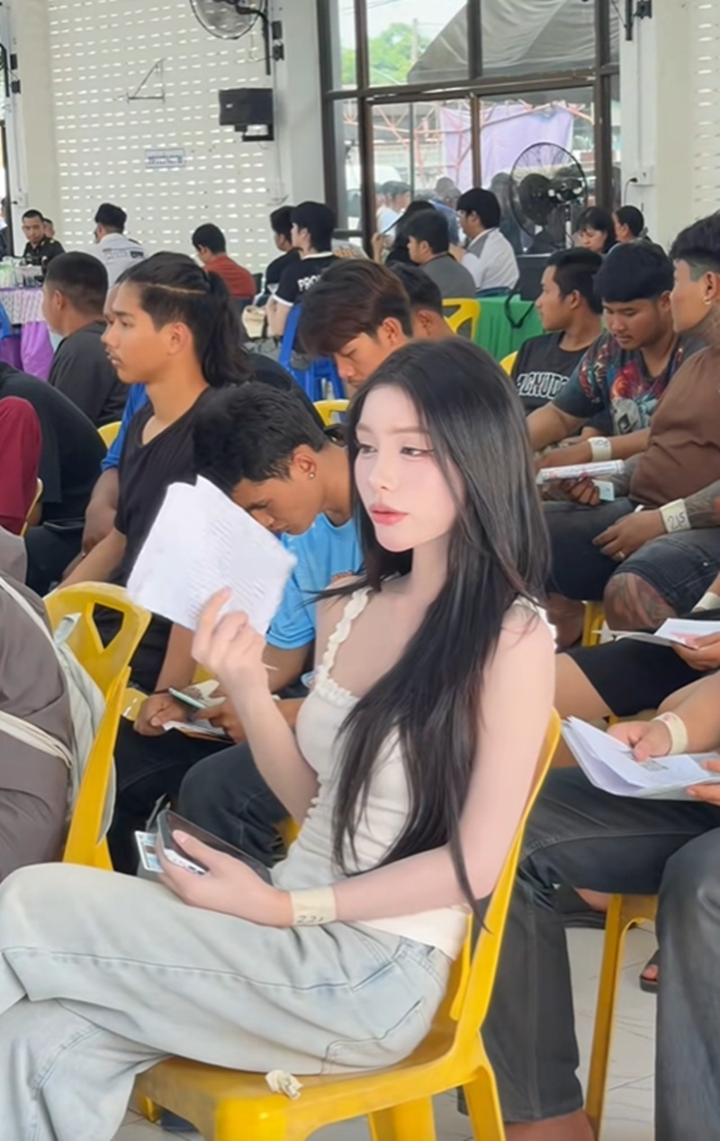 นางฟ้าเกณฑ์ทหาร