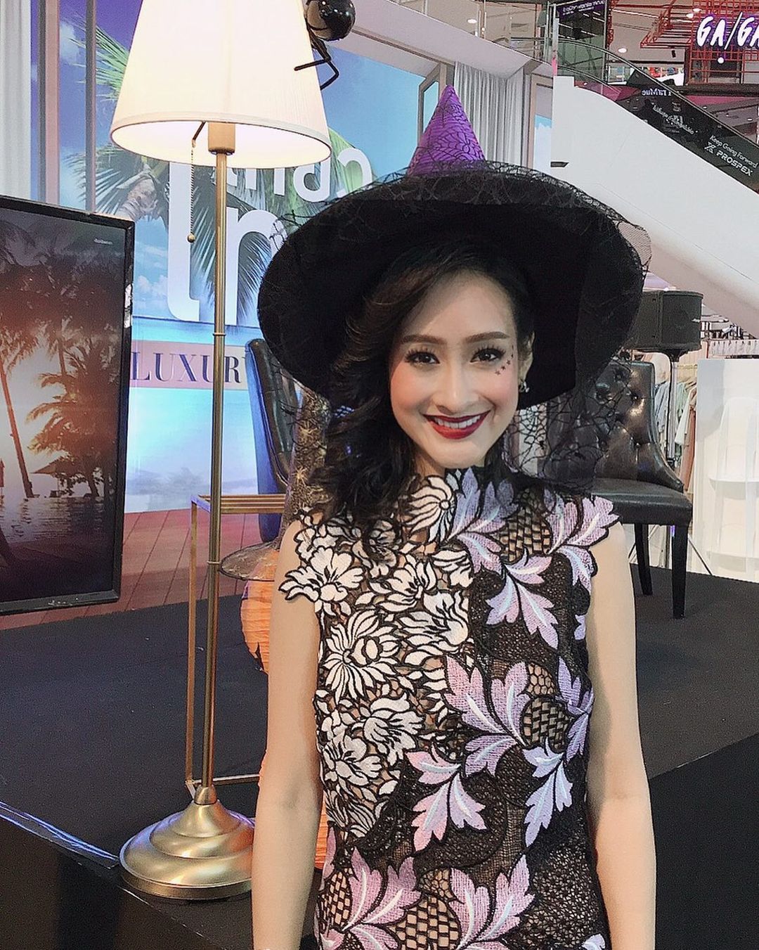 พลอย ลิตเติ้ลวอยซ์