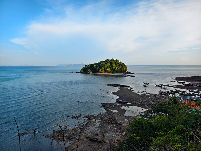 ทุ่งหยีเพ็ง เกาะลันตา