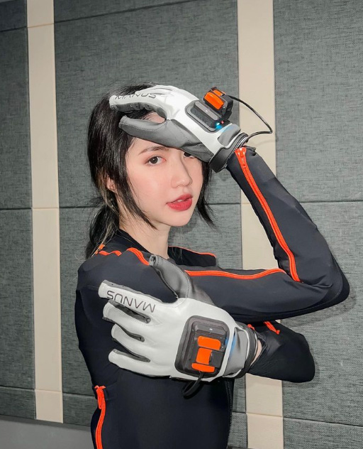 ฮาย Paper Planes