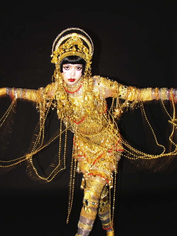 ลิซ่า แต่งเป็น Jibaro ไซเรนสาวรับฮาโลวีน