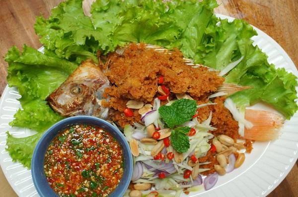 ปลาทอด