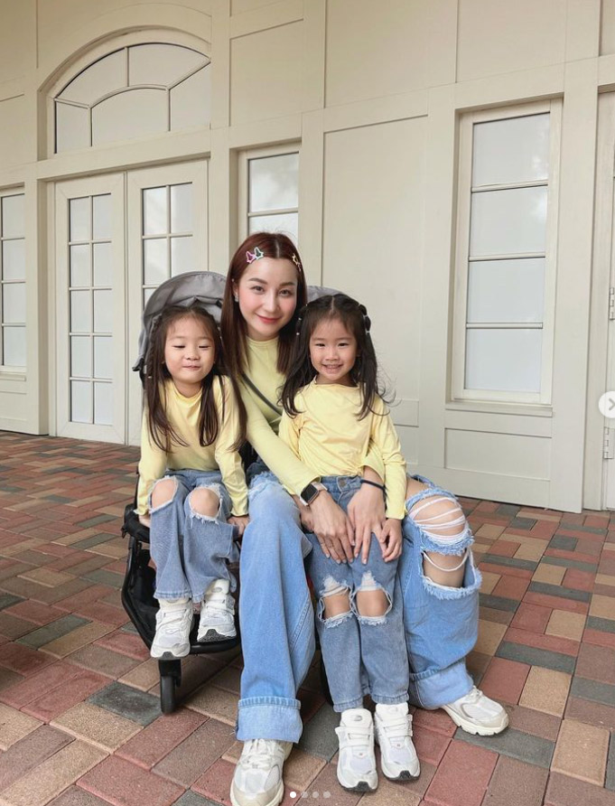 เอ็ม บุษราคัม