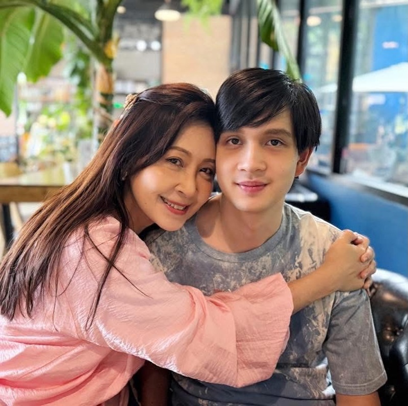 ลูกชายกวาง กมลชนก