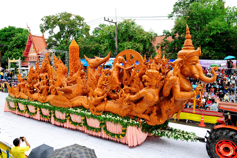 แห่เทียนพรรษา อุบล