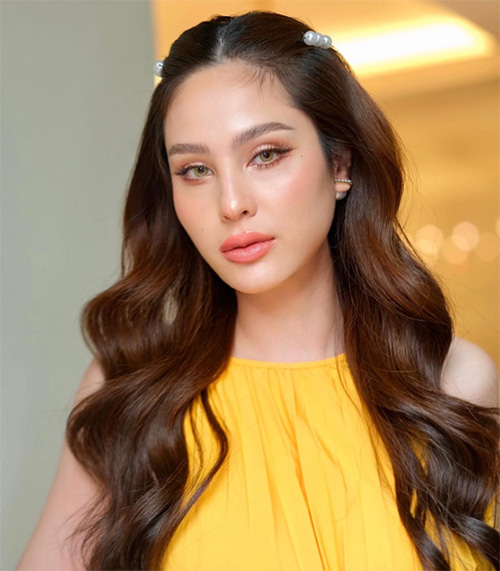 ขวัญ อุษามณี แต่งหน้า