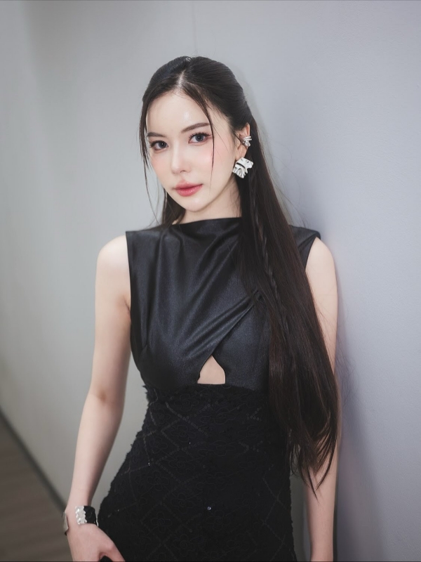 มุก วรนิษฐ์