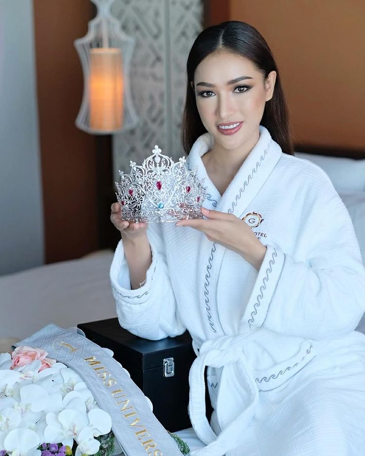 มิสยูนิเวิร์สลาว 2021