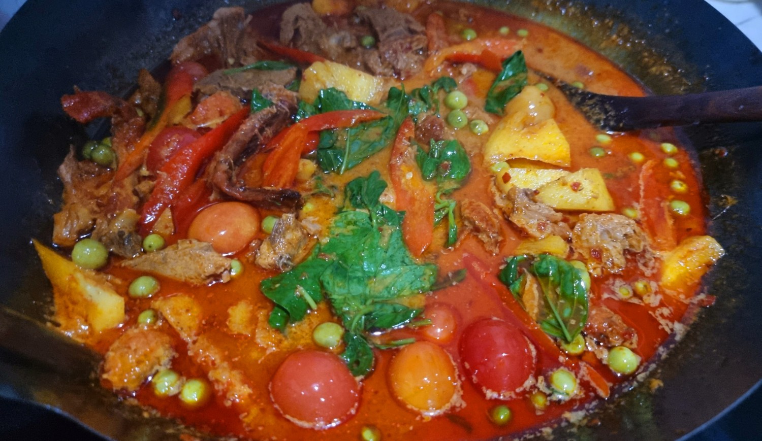 แกงเผ็ดเป็ดย่าง