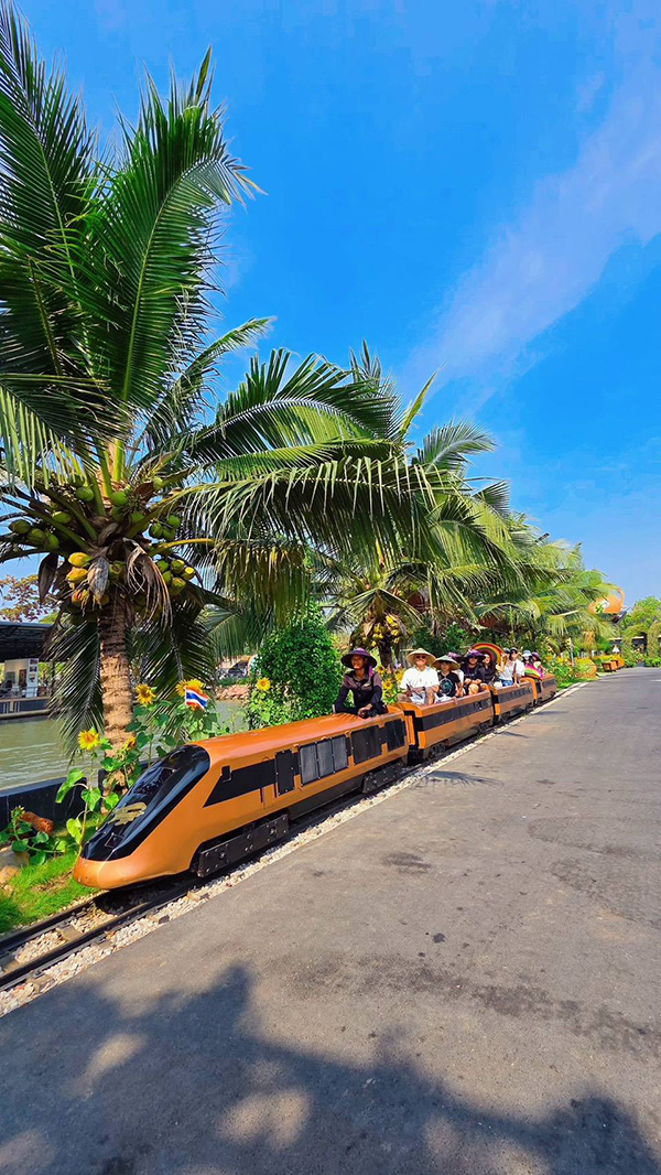 Farm From Me คาเฟ่เด็ก