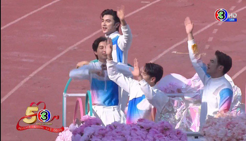 งานบอลช่อง 3 เปิดฉากยิ่งใหญ่ พาเหรดปังสู้แดด โชว์อลัง