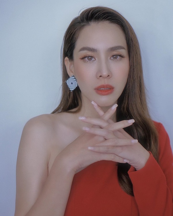 นุ้ย สุจิรา