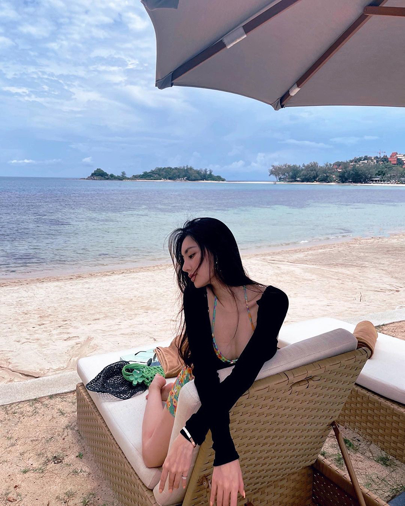 ดาว พิมพ์ทอง ดาราชุดว่ายน้ำ