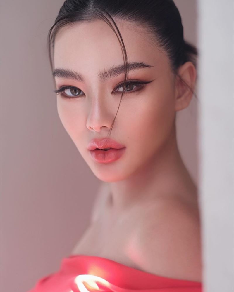 ดิว อริสรา มีธุรกิจอะไรบ้าง