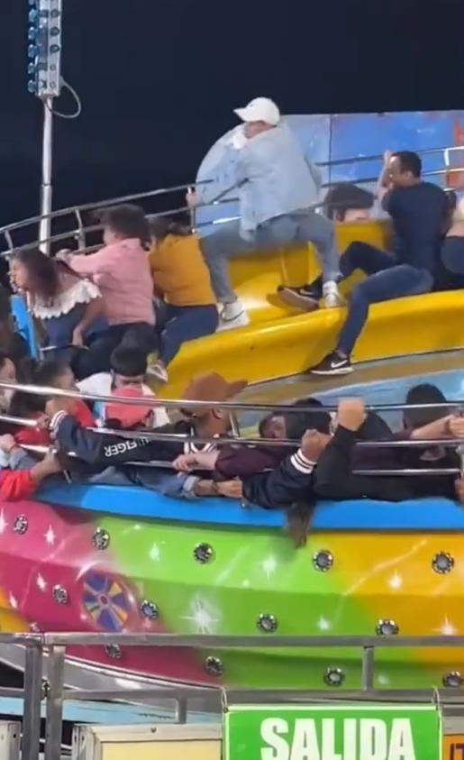 เครื่องเล่น