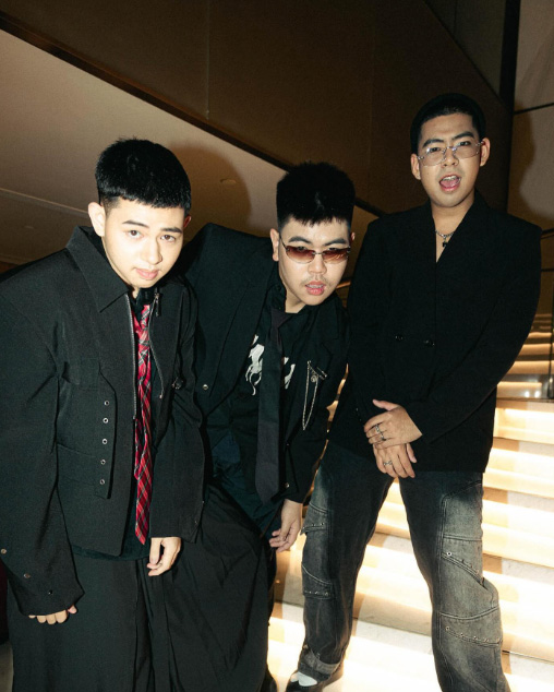 ธีร์ Only Monday