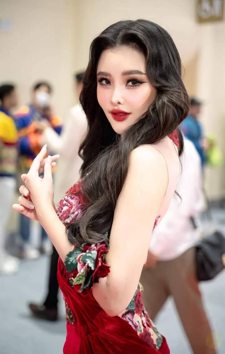 ลิลลี่เหงียน