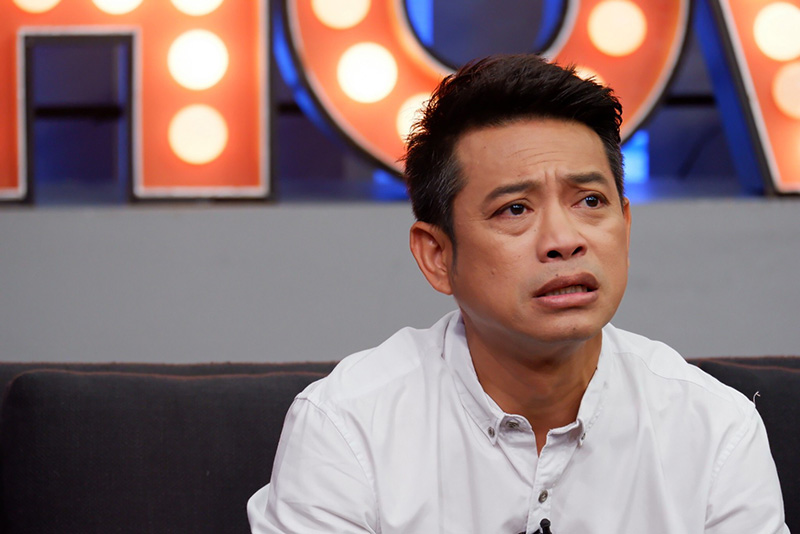  ศรีหลอด เชิญยิ้ม 