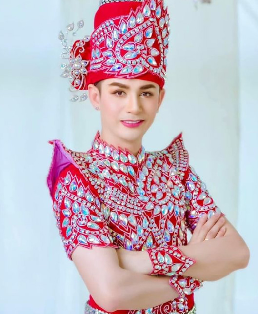 นิว มุกดา ประวัติ