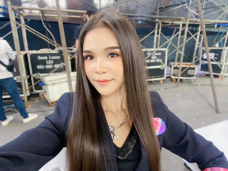 อาม ชุติมา