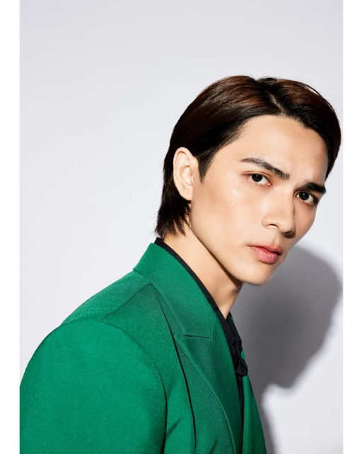 แน็ก ชาลี พัฒนาการความหล่อ