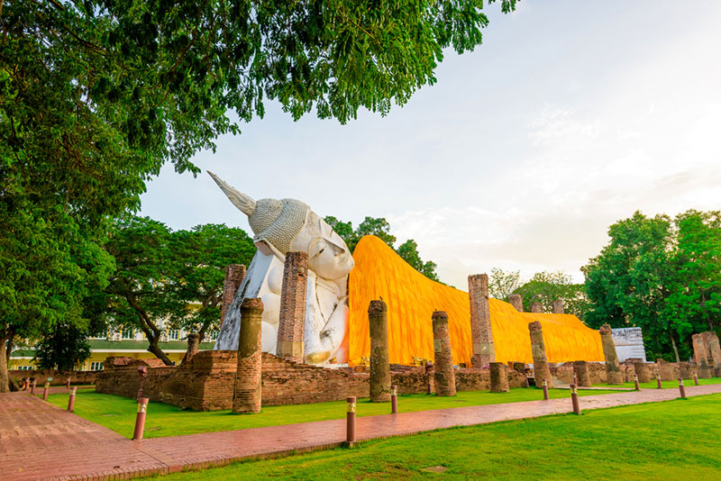 ที่เที่ยวอ่างทอง