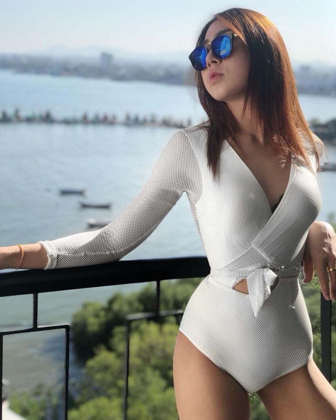 อั้มอึ้ง