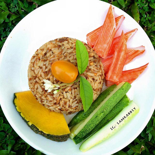 ข้าวผัดน้ำพริก