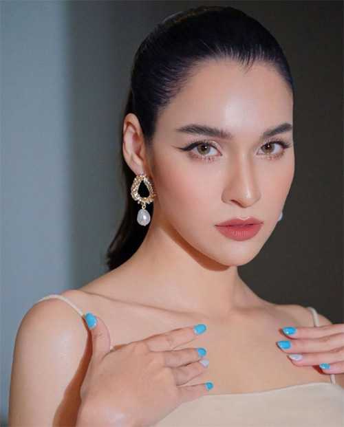 หยาดทิพย์ ราชปาล ดาราลูกครึ่งหญิง