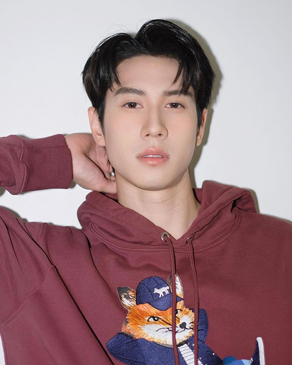 ไบร์ท รพีพงศ์