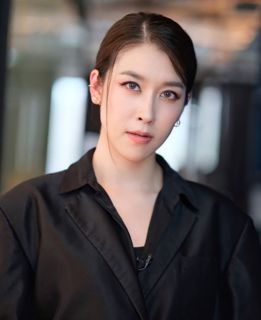 อดีตนักแสดง