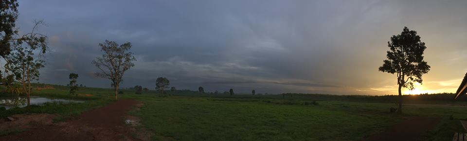 ไร่วันจันทร์เพ็ญ