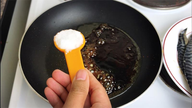 ปลาซาบะย่างซีอิ๊ว