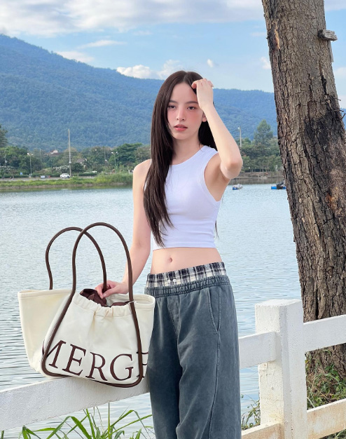 แฟชั่นกางเกงยีนส์