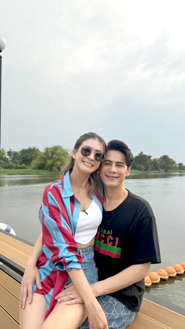 ซี ศิวัฒน์ และ เอมี่ กลิ่นประทุม