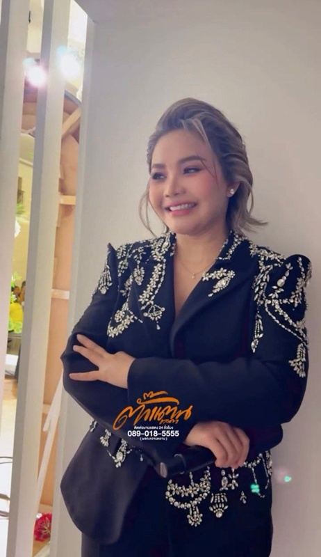 ตั๊กแตน ชลดา ออกงานแรกหลังทำหน้า