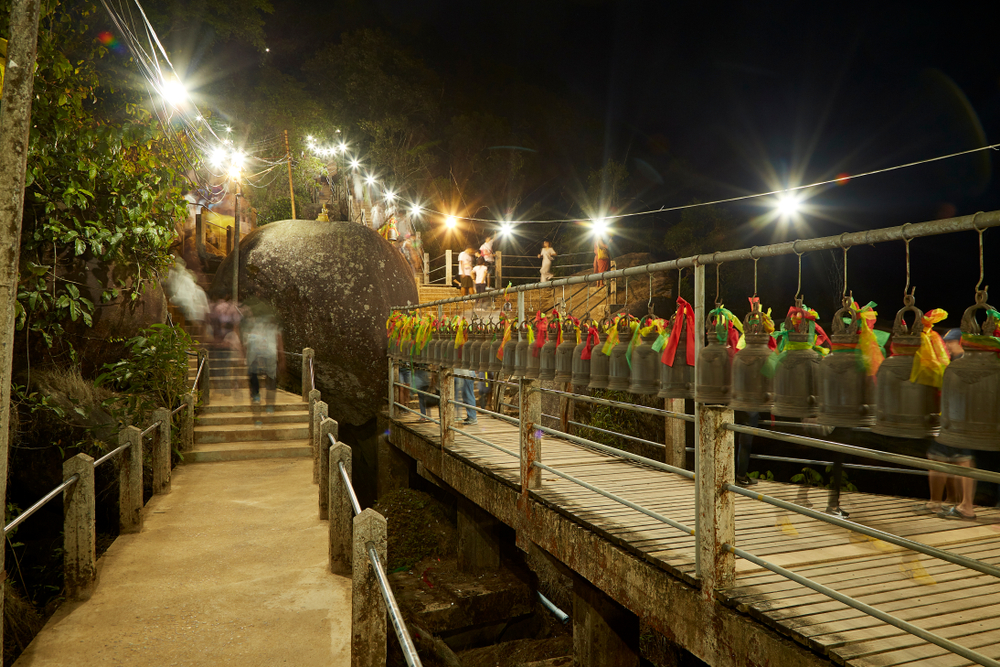 บรรยากาศเขาคิชฌกูฏ
