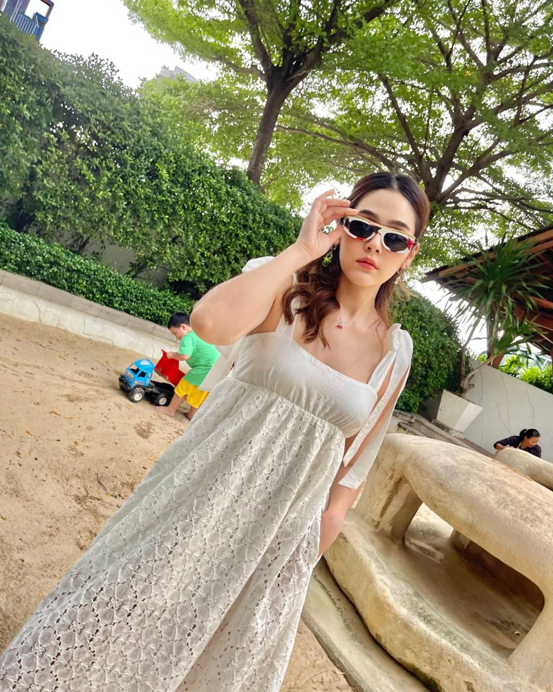 ชมพู่ อารยา