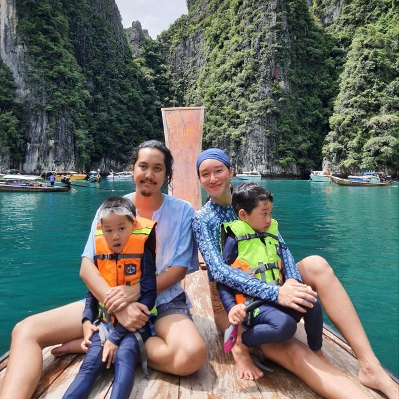 พลอย รัตนรัตน์