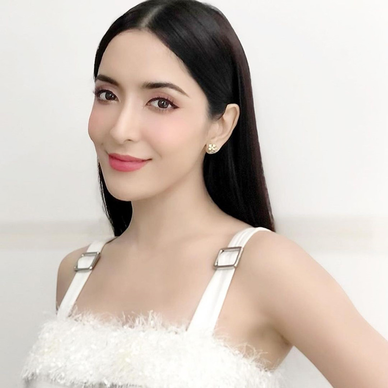 พิ้งค์กี้ สาวิกา