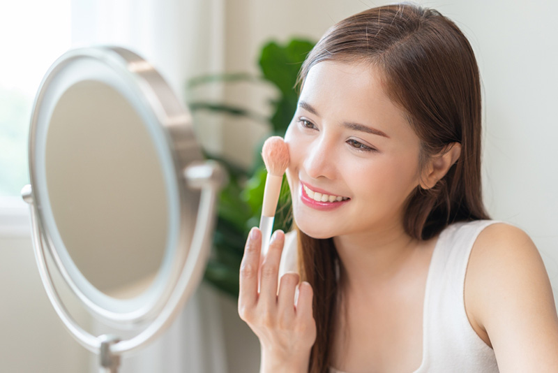 แต่งหน้าลดอายุ