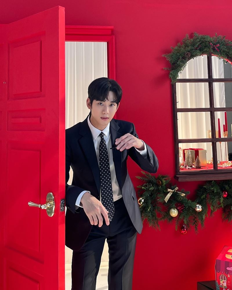 คิมซูฮยอน เดตสาวอีกคนตอนเข้ากรม