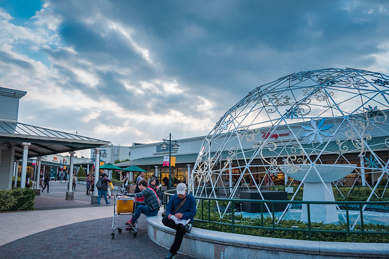 ลักชัวรี่พรีเมี่ยมเอาท์เล็ต