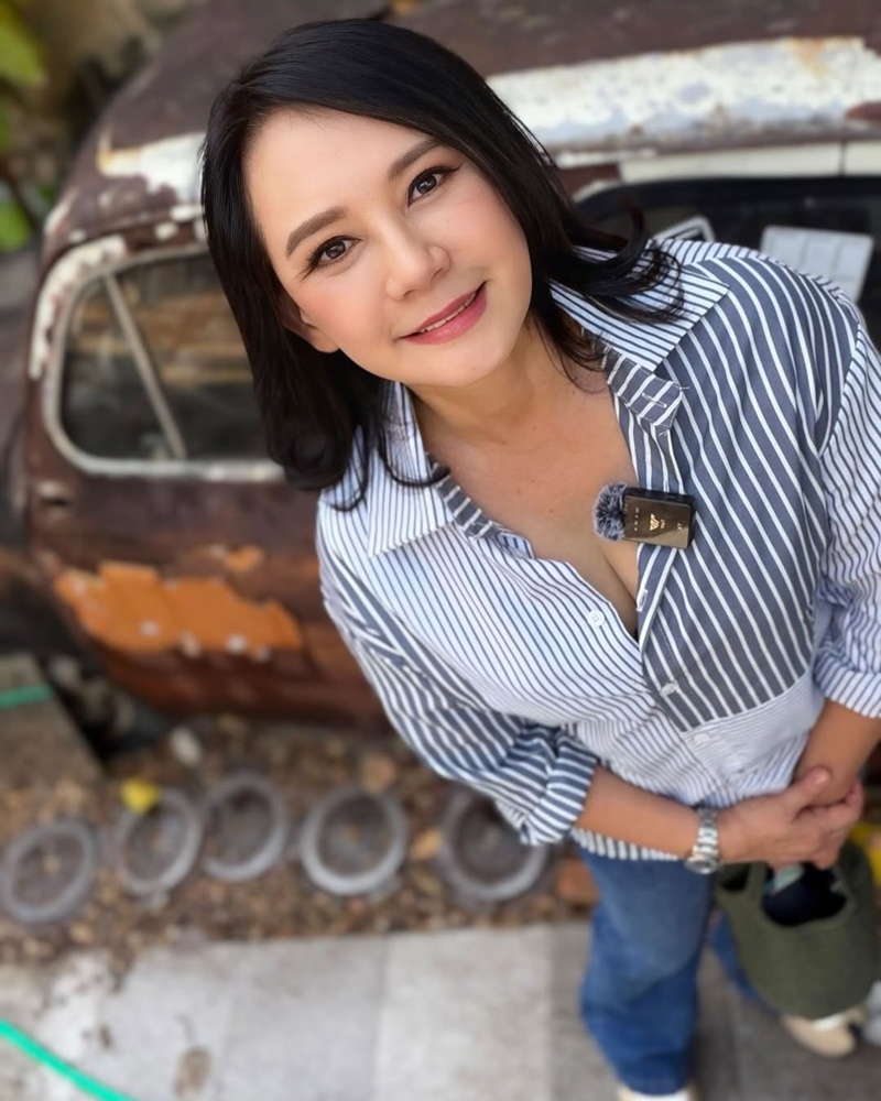 จินตหรา สุขพัฒน์