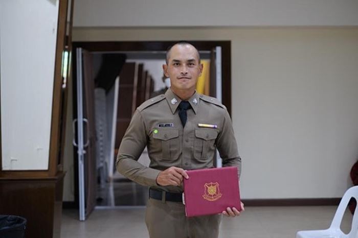 สงกรานต์ เตชะณรงค์ เลื่อนขั้นพันตำรวจโท