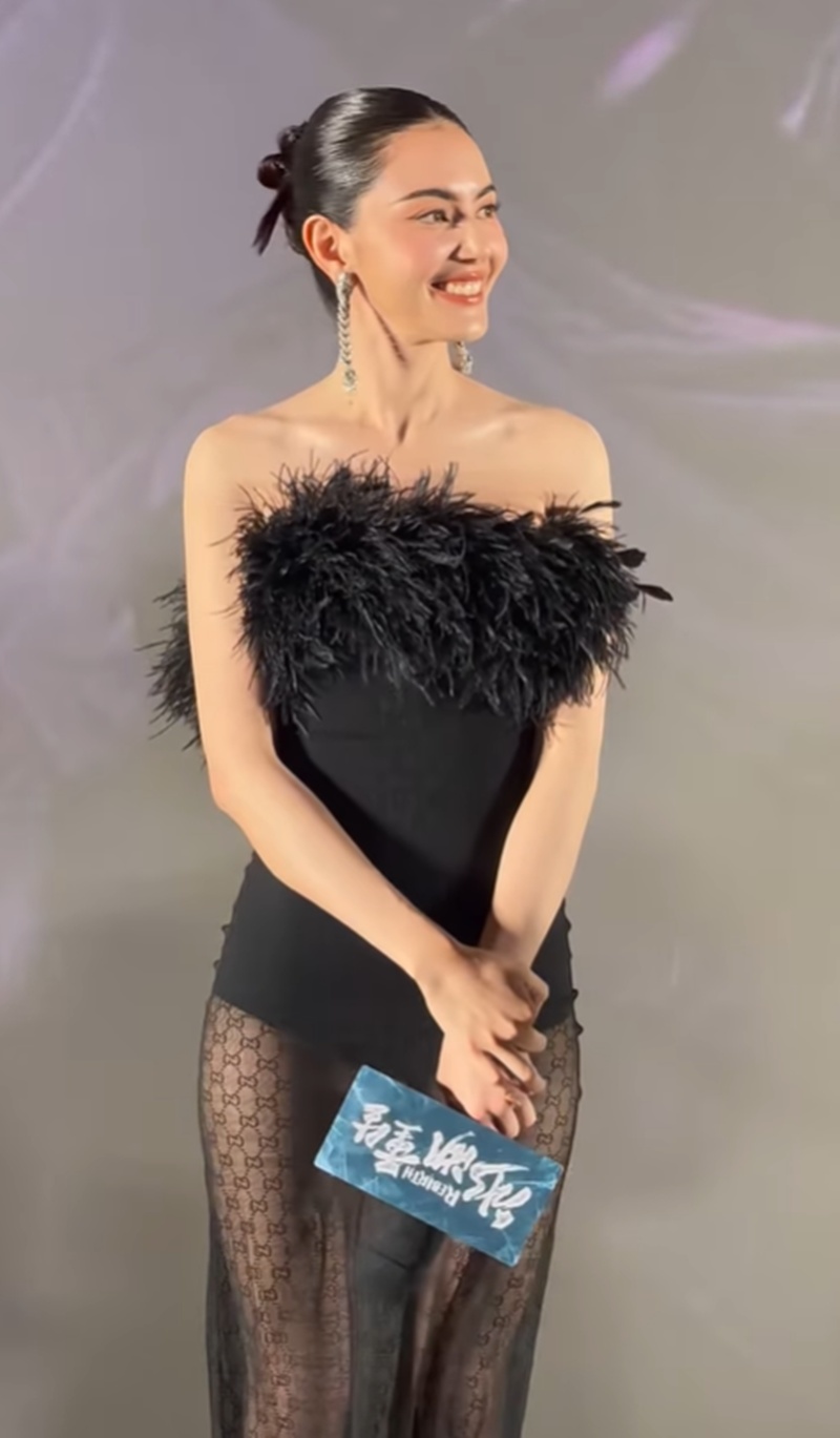 ใหม่ ดาวิกา