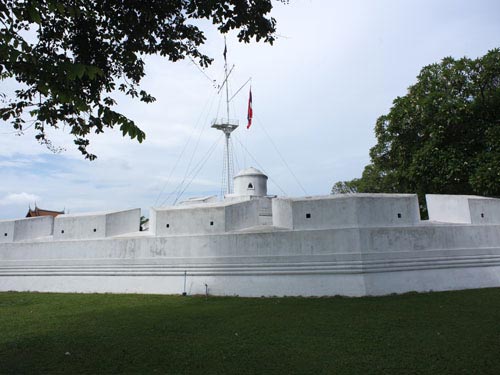 พระราชวังเดิม