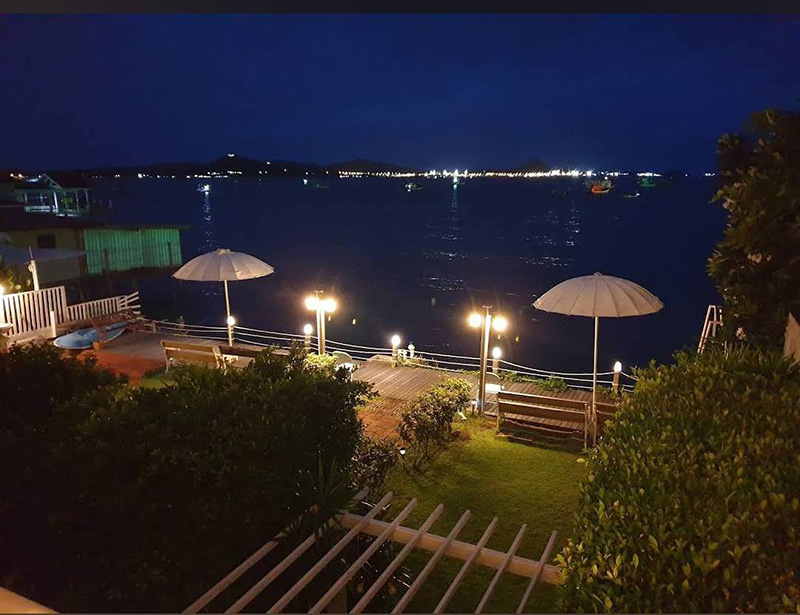 ที่พักสัตหีบติดทะเล บ้านสัตหีบชายทะเล