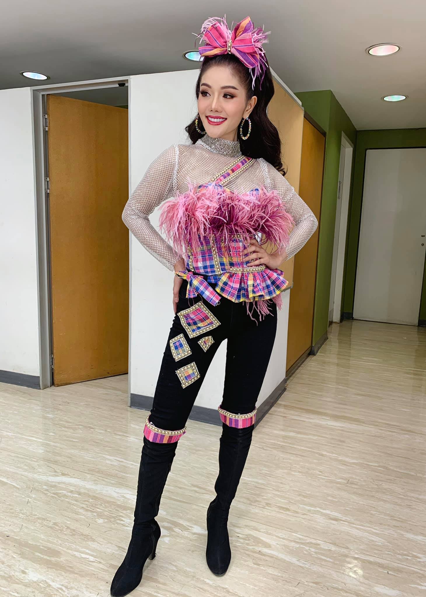 แพรวพราว แสงทอง