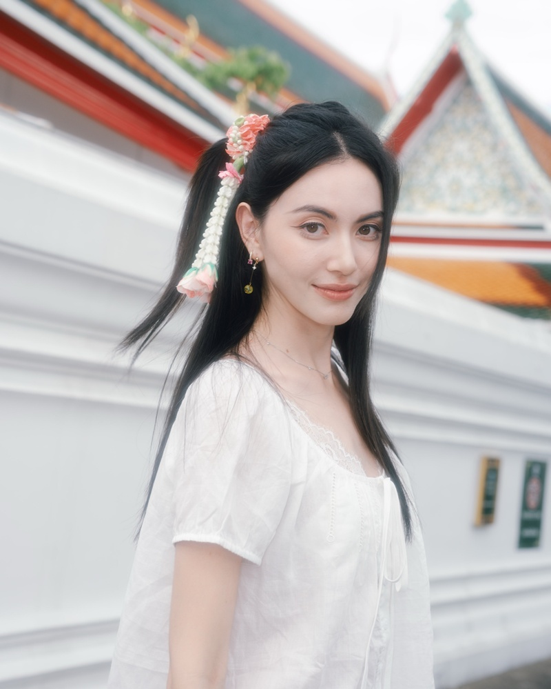 ใหม่ ดาวิกา